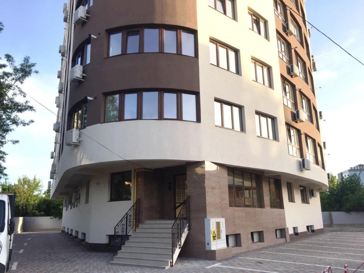 Elyse Comfortable Apartment Close To Palas Mall Jassy Zewnętrze zdjęcie